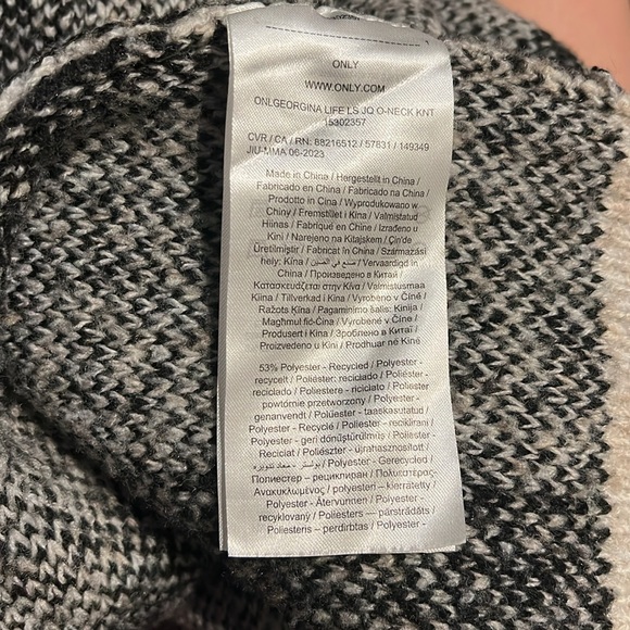 Only Jacquard Geometric Sweater - Picture 7 of 10